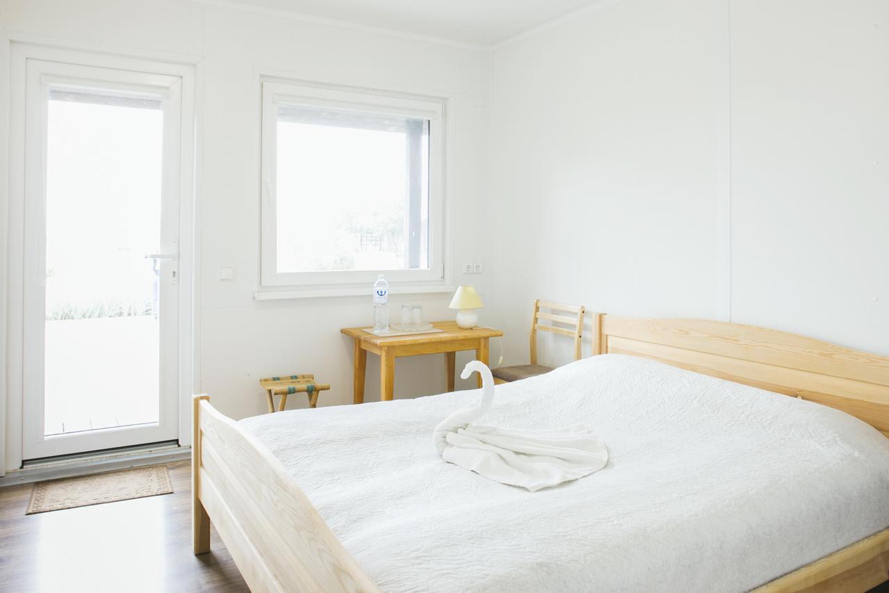 Jurodis Pensionat Jurbarkas Exteriör bild